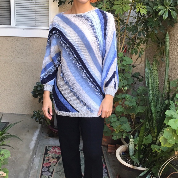 Vintage 80’s multicolored hand knitted sweater - Picture 2 of 8